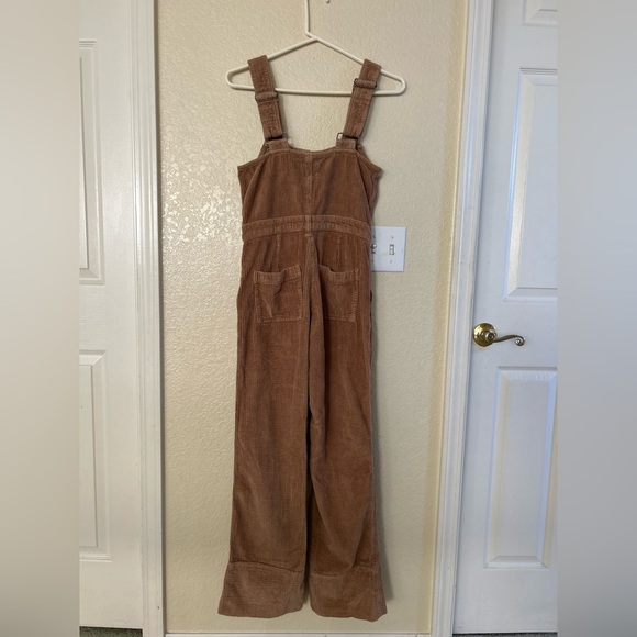 AERIE Tan Corduroy Kick Flare Bottom Bib Overalls Jumpsuit size XS - Picture 4 of 11